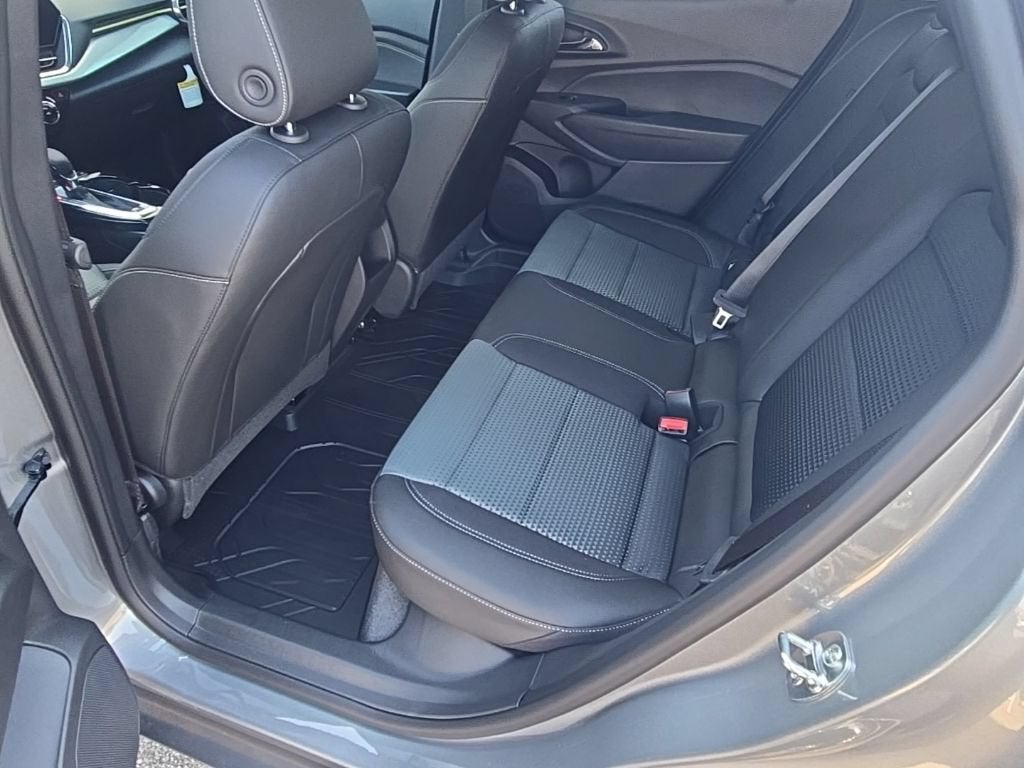 2026 Chevrolet Trax LT - Photo 16