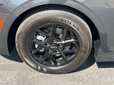 2025 Kia K5 LXS