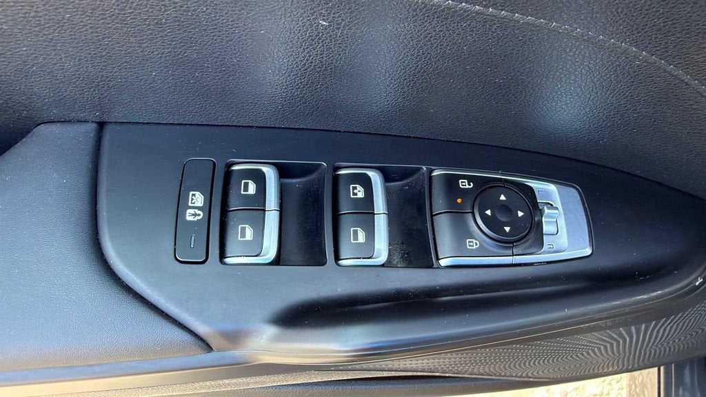 2025 Kia K5 LXS - Photo 20