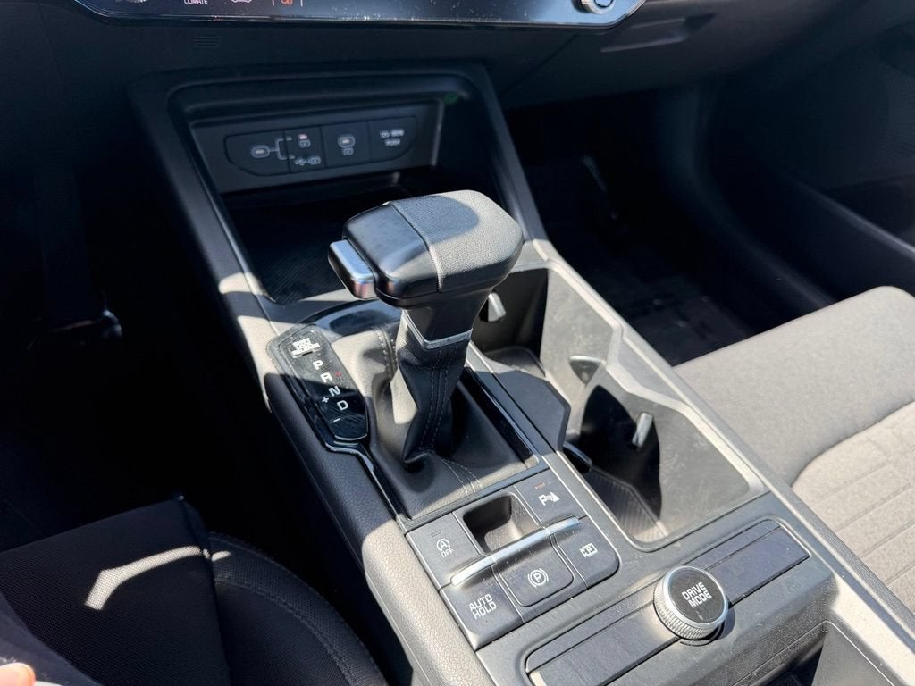 2025 Kia K5 LXS - Photo 28