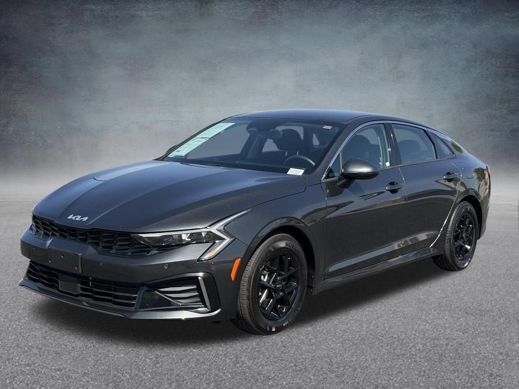 2025 Kia K5 LXS - Photo 8