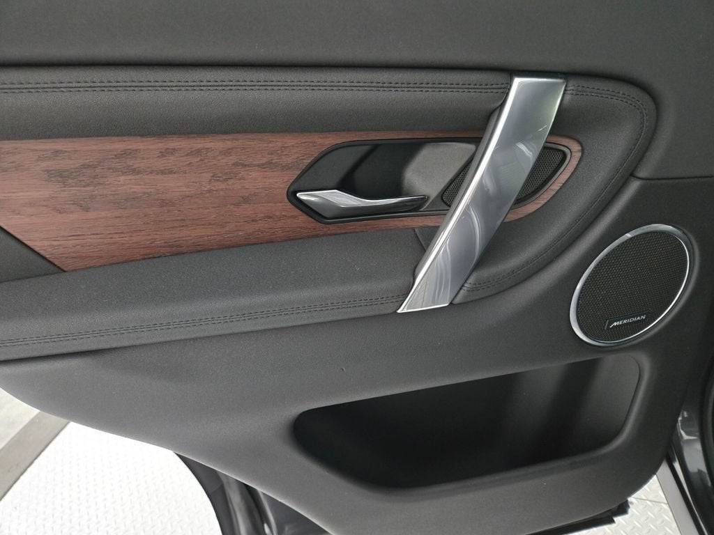 2023 Land Rover Discovery Sport SE
