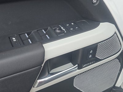 2024 Land Rover Defensor 130 P400 S